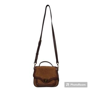 Fossil heritage crossbody Brown Suede Leather. Excellent Condition. No Keychain
